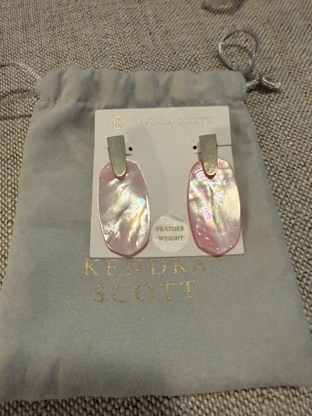 Kendra Scott Iridescent Pink Mother-of-Pearl Drop Earrings